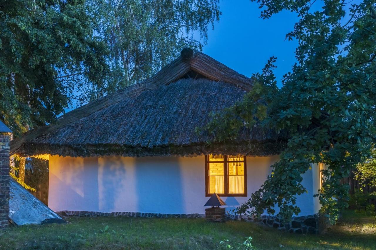 Гостинний двір на хуторі Хрещатик Экстерьер фото