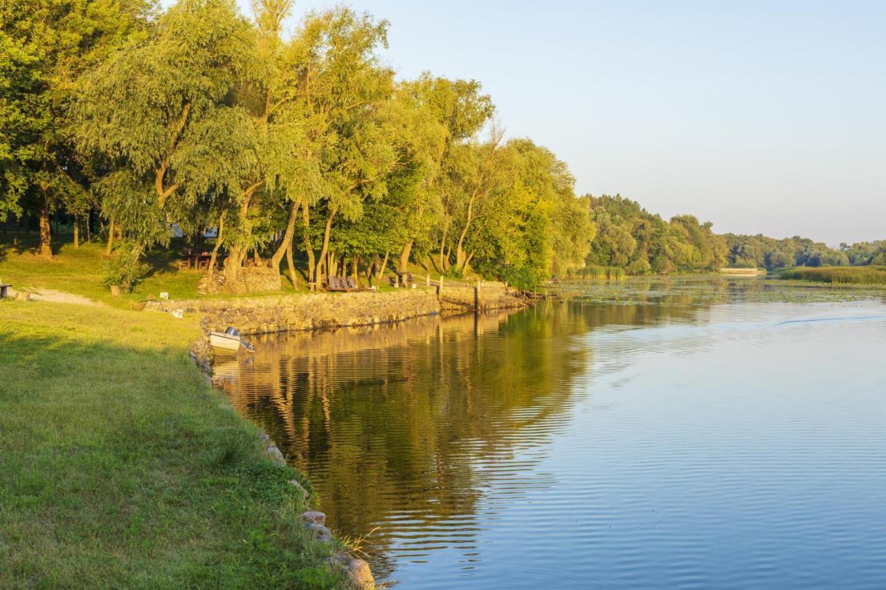 Гостинний двір на хуторі Хрещатик Экстерьер фото